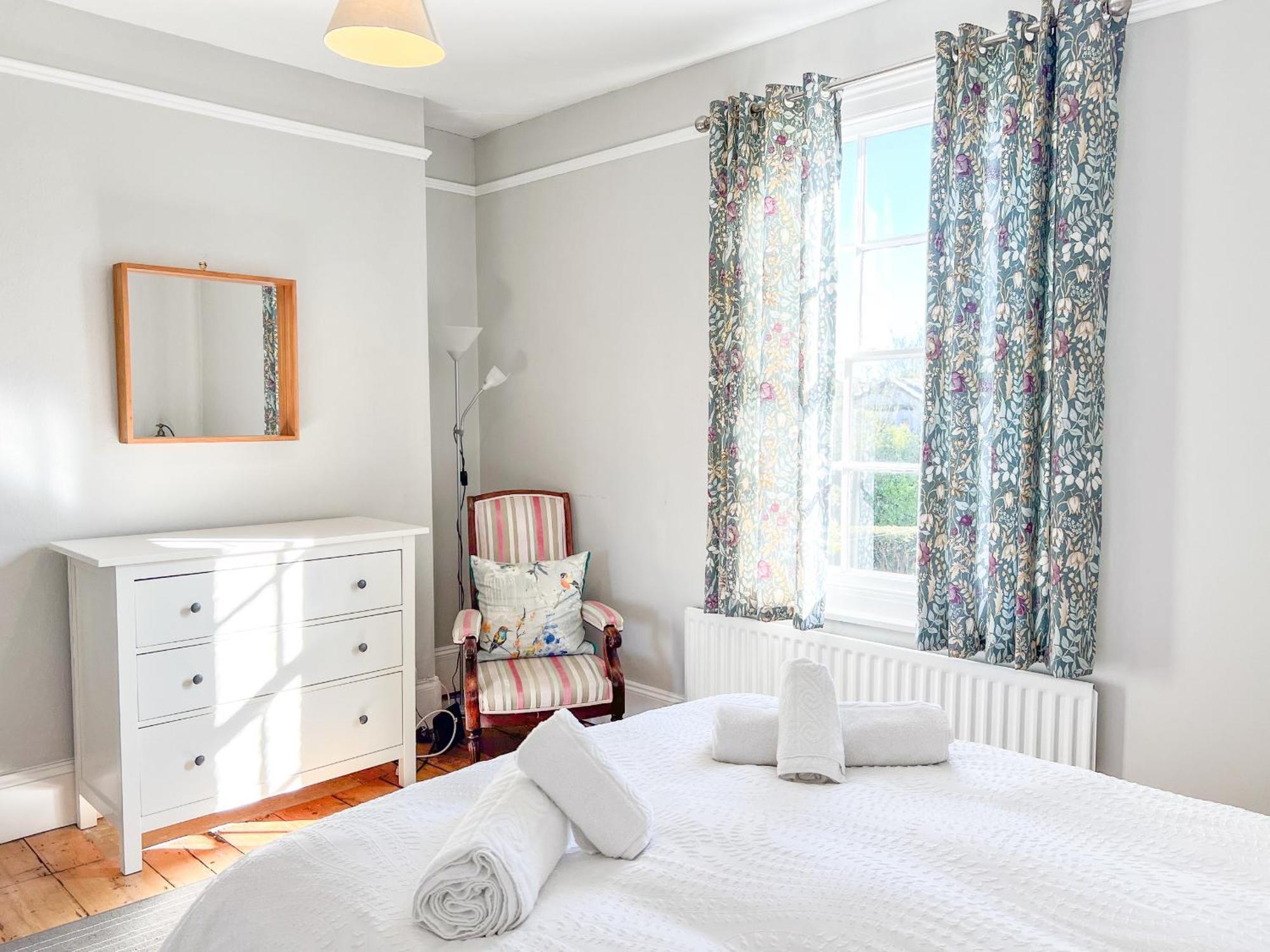 Arden Villa, Sleeps 8, Moments From The Golden Sandy Beach Of Ryde Ryde  Exterior photo